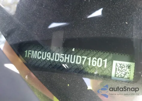 2017 Ford Escape Titanium z USA, uszkodzony, nr VIN 1FMCU9JD5HUD71601